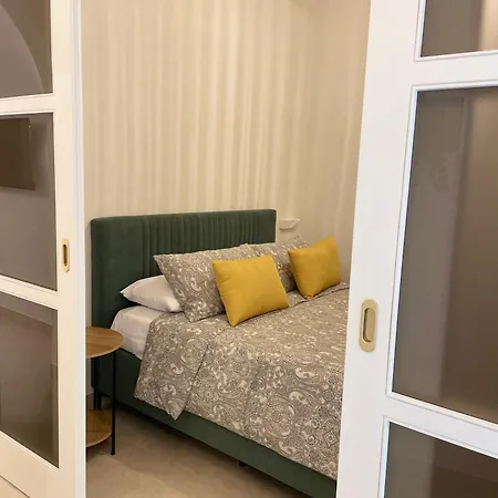 דירה Domus Parthenope Comfort *